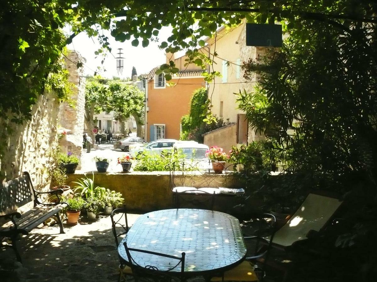 Отель Soleil Et Ombre Villedieu  Экстерьер фото